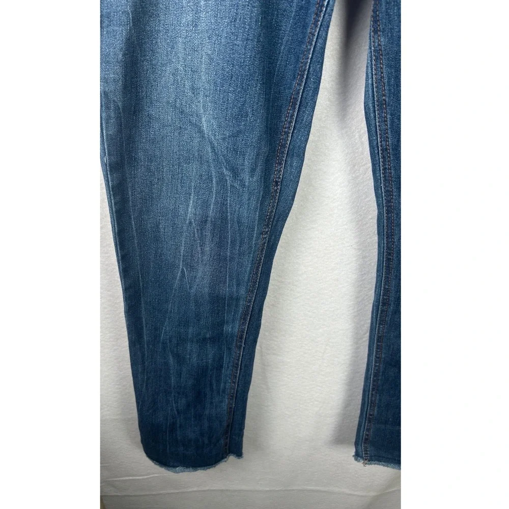 Seven7 Slim Fit Jeans Women 10 Blue Weekend Raw Hem Medium‎ Wash